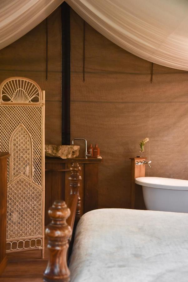 Silk Pavilions Glamping Mount Burrell Екстер'єр фото
