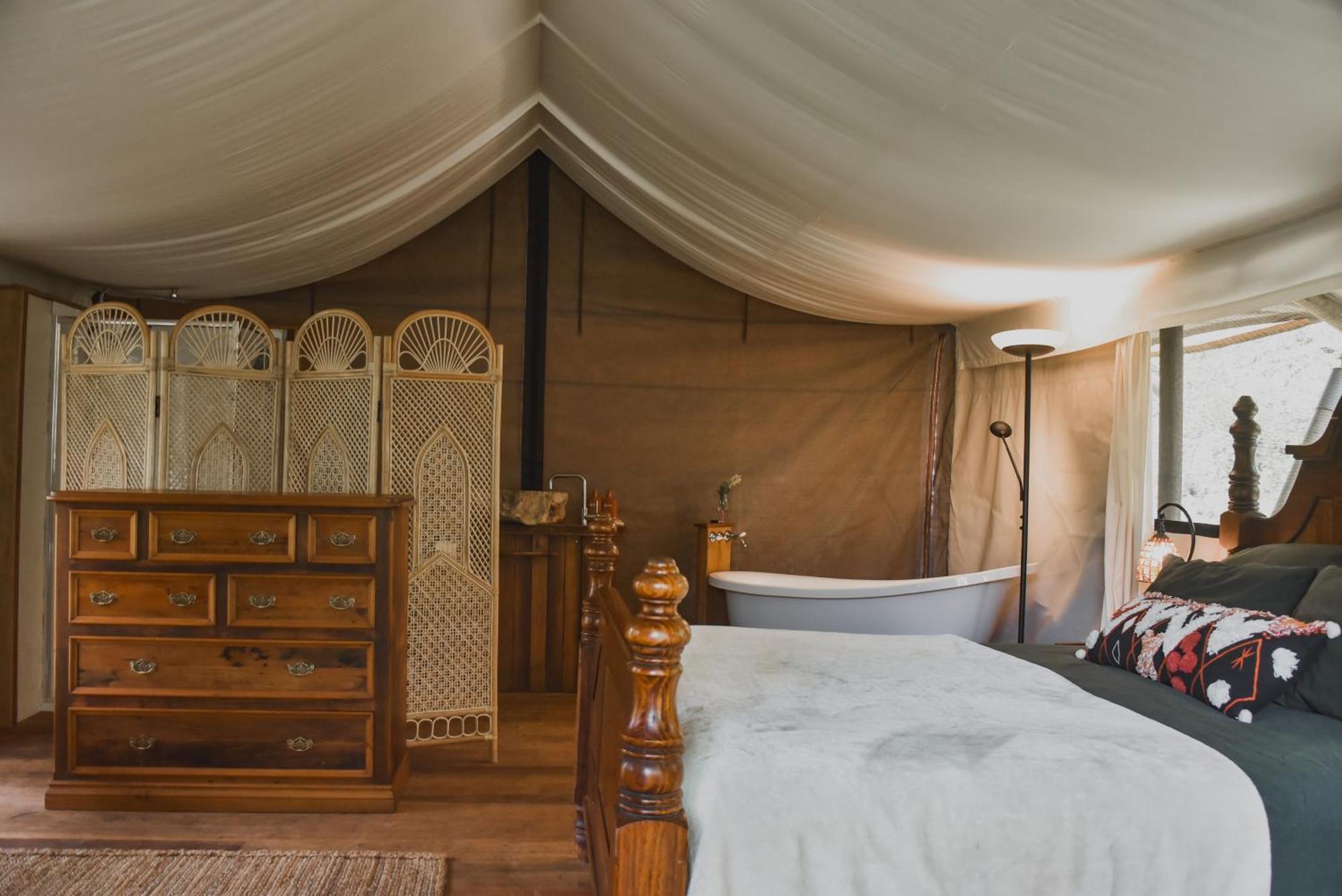 Silk Pavilions Glamping Mount Burrell Екстер'єр фото